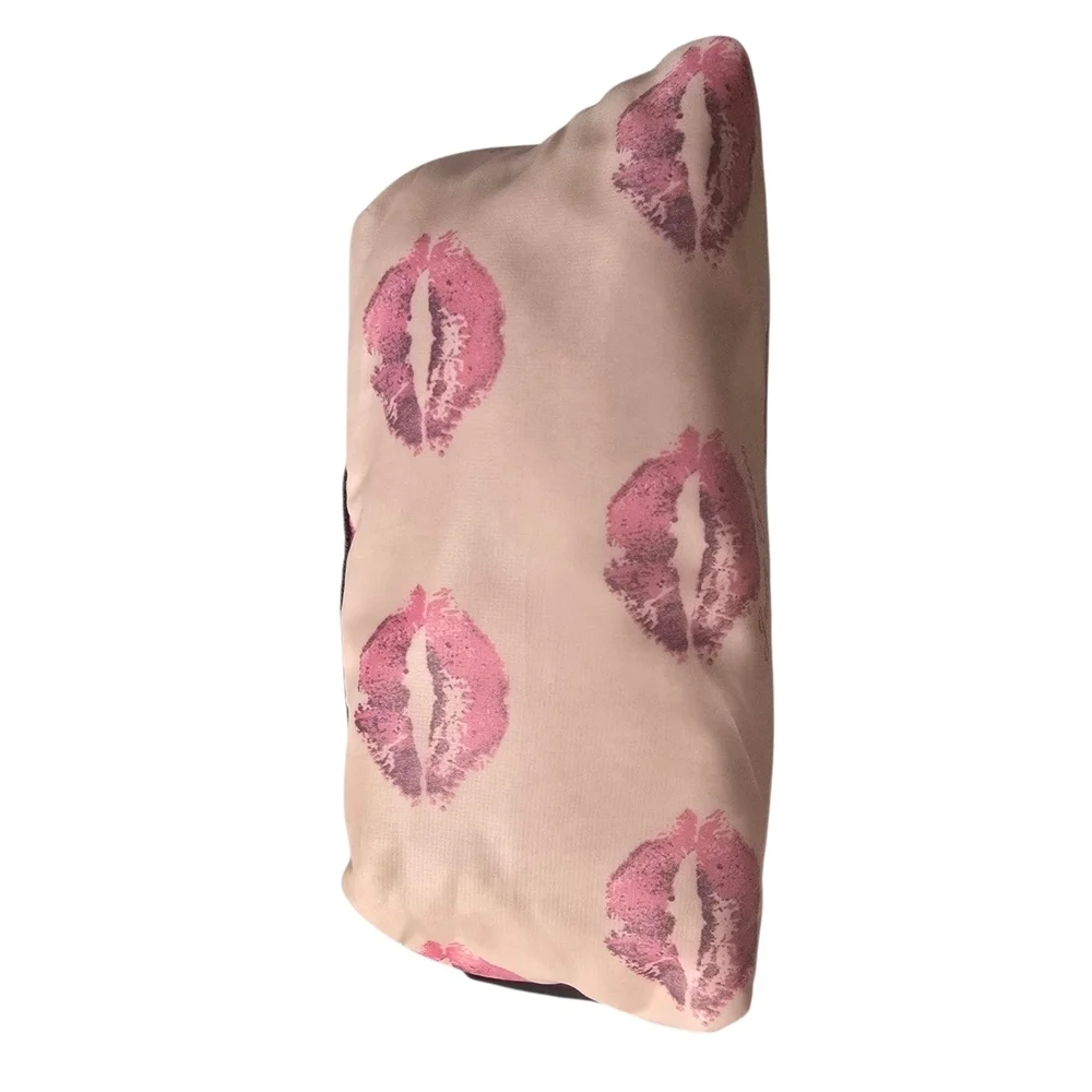 NWT Juicy Couture Pink Kiss Print Cosmetic Bag